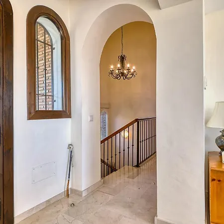 Bed and breakfast Christina, Luxury Near Mijas-pueblo *